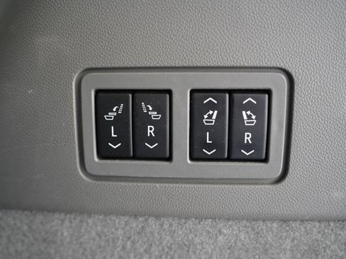 Used 2022 Cadillac XT6 Premium Luxury w/ Technology Package image 37