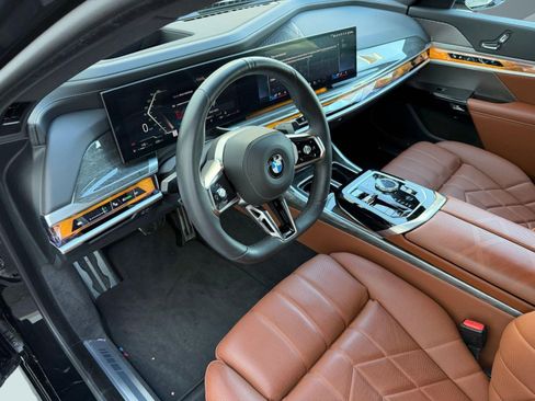 Certified 2024 BMW 760i xDrive w/ Executive Package image 4