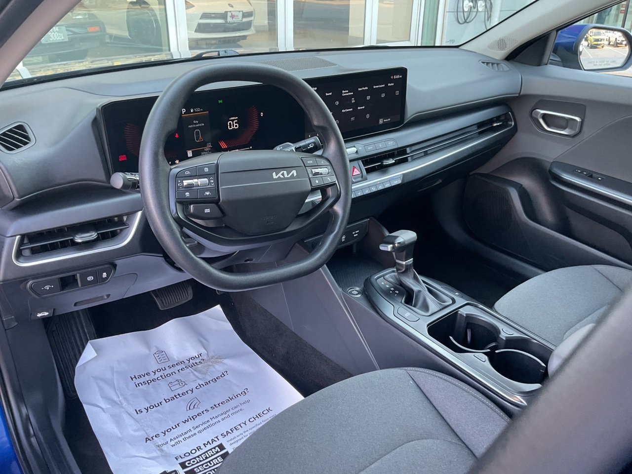 Used 2025 Kia K4 FWD image 12