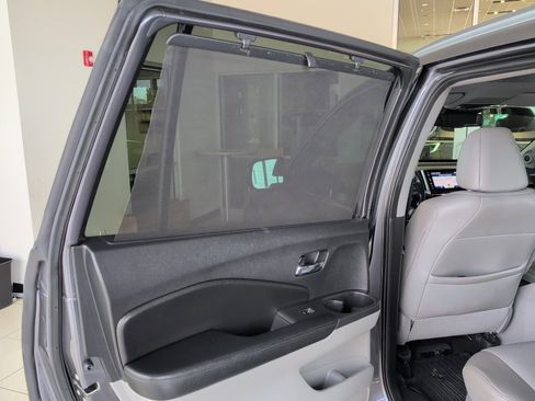 Used 2018 Honda Pilot Elite image 36