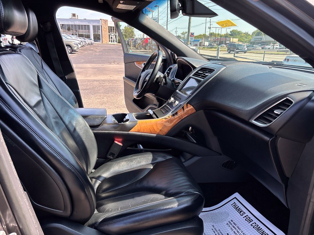Used 2018 Lincoln MKX Select w/ Lincoln MKX Climate Package FWD image 37