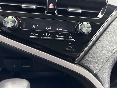 Used 2023 Toyota Camry SE image 20