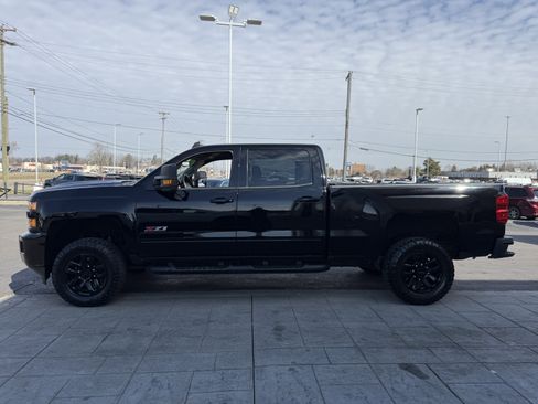 Used 2018 Chevrolet Silverado 2500 LT w/ Midnight Edition image 3