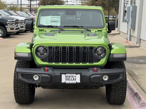 New 2025 Jeep Gladiator Rubicon w/ Convenience Group image 3