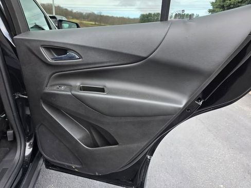 Used 2022 Chevrolet Equinox LT image 17