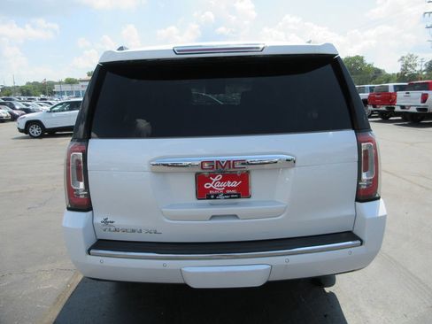Certified 2019 GMC Yukon XL Denali w/ Open Road Package AWD/4WD image 7