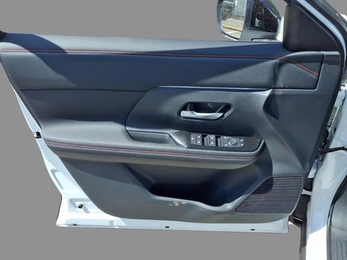 New 2026 Nissan Kicks SR w/ Cold Weather Package AWD/4WD image 16