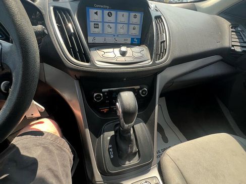 Used 2016 Ford Escape SE w/ Equipment Group 201A image 21