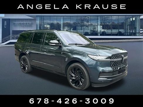 Used 2025 Lincoln Navigator Reserve w/ Jet Appearance Package AWD/4WD image 1