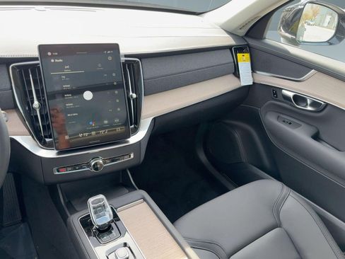 New 2026 Volvo XC90 T8 Plus w/ Protection Package image 26