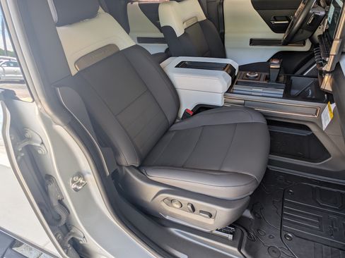 Used 2025 GMC Hummer EV 2X AWD/4WD image 20
