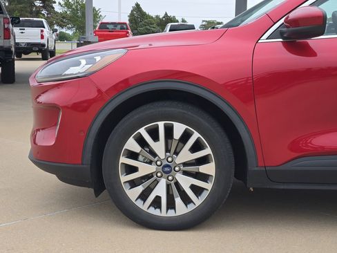 Used 2021 Ford Escape Titanium AWD/4WD image 29