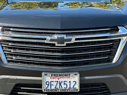 Used 2023 Chevrolet Traverse LT image 49