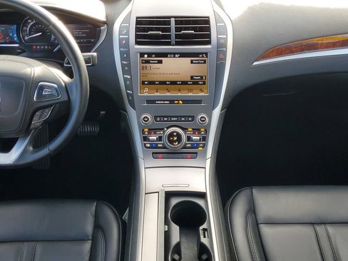 Used 2019 Lincoln MKZ Reserve image 25