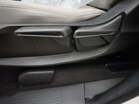 Certified 2023 Honda Pilot LX image 29