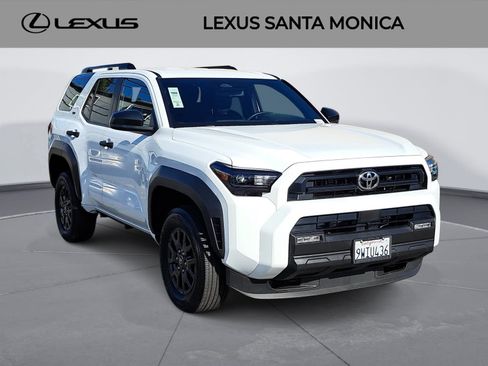 Used 2025 Toyota 4Runner SR5 AWD/4WD image 3