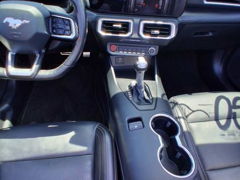 Used 2025 Ford Mustang Premium RWD image 39