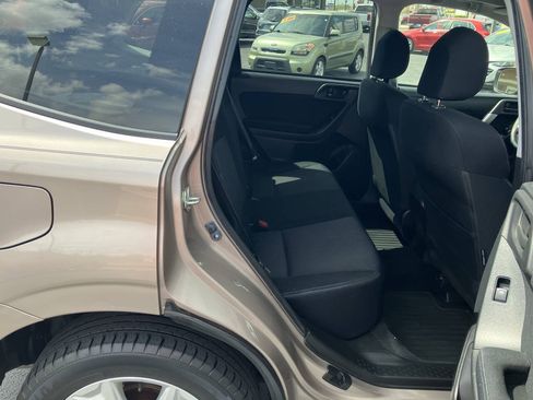 Used 2015 Subaru Forester 2.5i Premium w/ All-Weather Package AWD/4WD image 29