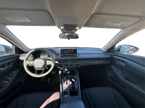Used 2023 Honda Accord LX image 27