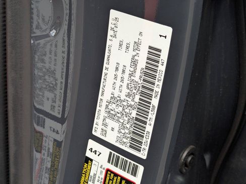 Used 2025 Toyota Tacoma TRD Pro AWD/4WD image 42
