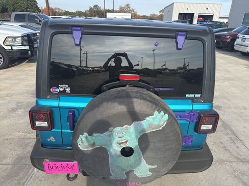 Used 2020 Jeep Wrangler Sport image 10