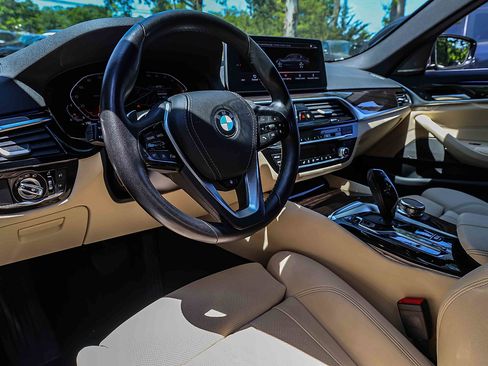 Used 2023 BMW 540i xDrive w/ Premium Package AWD/4WD image 7