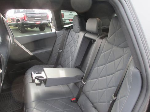 Used 2022 BMW iX xDrive50 w/ Premium Package image 19