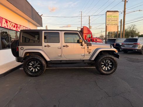 Used 2016 Jeep Wrangler Unlimited Sport image 12
