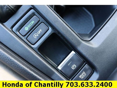 Certified 2025 Honda Accord SE image 18