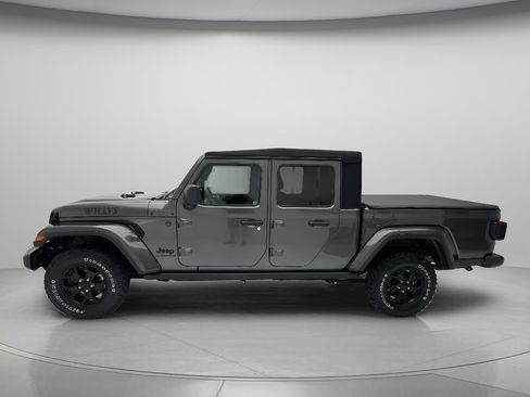 Used 2022 Jeep Gladiator Sport AWD/4WD image 7