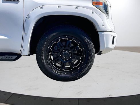 Used 2018 Toyota Tundra Platinum image 36