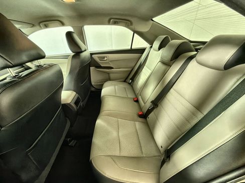 Used 2017 Toyota Camry XLE image 23