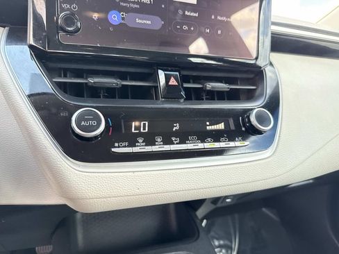 Used 2024 Toyota Corolla LE image 25