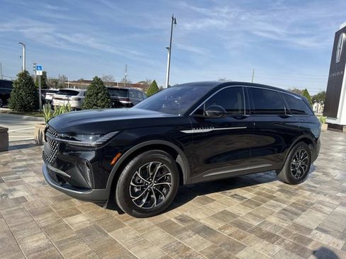 Certified 2025 Lincoln Nautilus Premier image 6