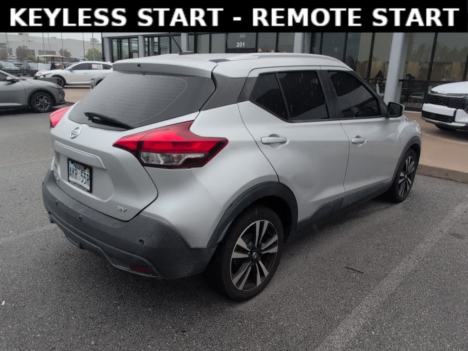 Used 2020 Nissan Kicks SV FWD image 4