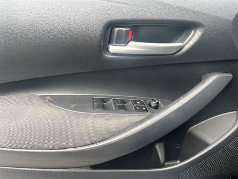 Used 2020 Toyota Corolla LE FWD image 20