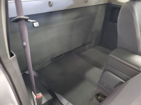Used 2004 Nissan Frontier XE w/ (VTP) Value Truck Pkg RWD image 15