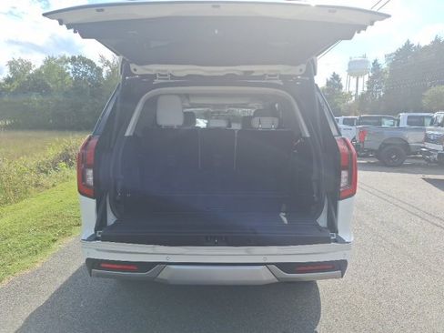 New 2025 Ford Expedition Platinum w/ Driver's Package image 25