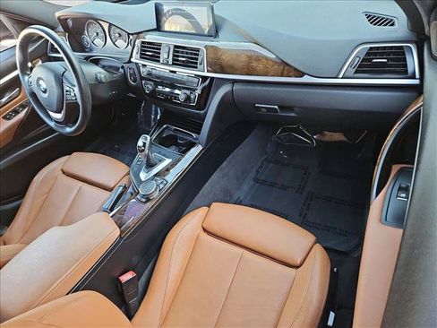Used 2016 BMW 340i xDrive Sedan w/ Technology Package AWD/4WD image 21