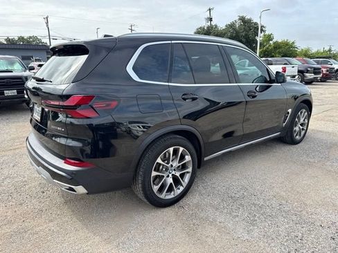 Used 2024 BMW X5 xDrive50e w/ Parking Assistance Package AWD/4WD image 4