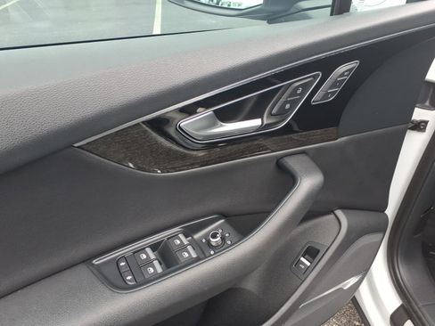 Used 2018 Audi Q7 3.0T Prestige image 15