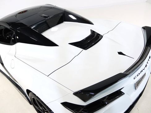 Used 2024 Chevrolet Corvette Stingray Premium Conv w/ Z51 Performance Package RWD image 66