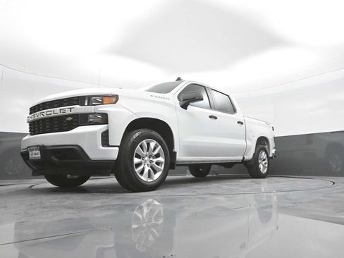 Used 2022 Chevrolet Silverado 1500 Custom AWD/4WD image 31