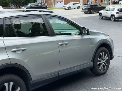 Used 2017 Toyota RAV4 LE w/ All Weather Liner Package AWD/4WD image 41