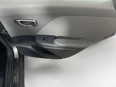 Used 2025 Kia K4 EX image 28