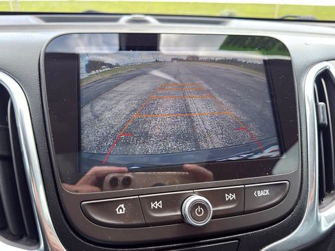 Used 2018 Chevrolet Equinox LT w/ Sun & Infotainment Package FWD image 7