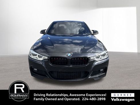 Used 2017 BMW 340i xDrive Sedan AWD/4WD image 3