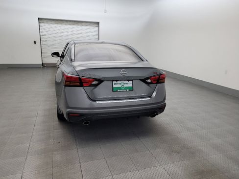 Used 2023 Nissan Altima 2.5 SR FWD image 6