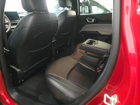 Used 2024 Jeep Compass Limited image 14