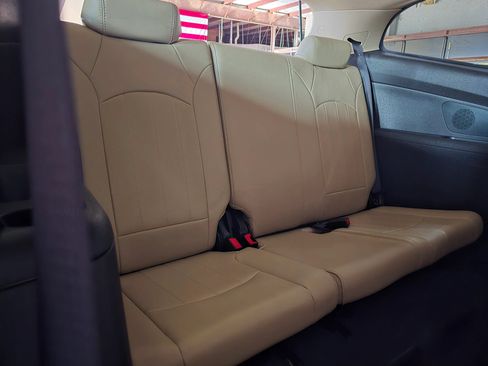 Used 2012 Chevrolet Traverse LTZ FWD image 46